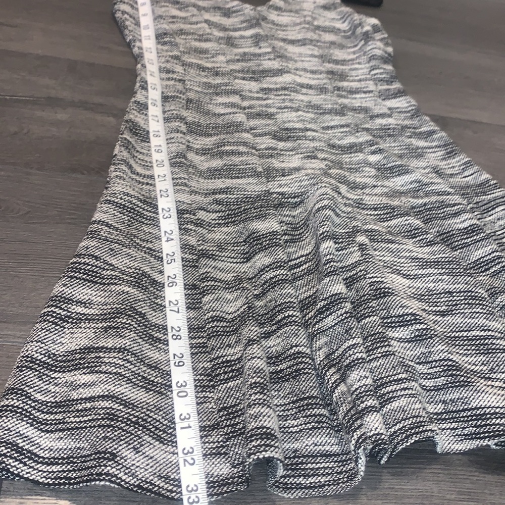 Banana Republic Marled Tweed Fit and Flare Tank Dress Size 4 Black/Cream - Picture 9 of 11